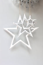 Load image into Gallery viewer, Distressed Wooden Star Set
