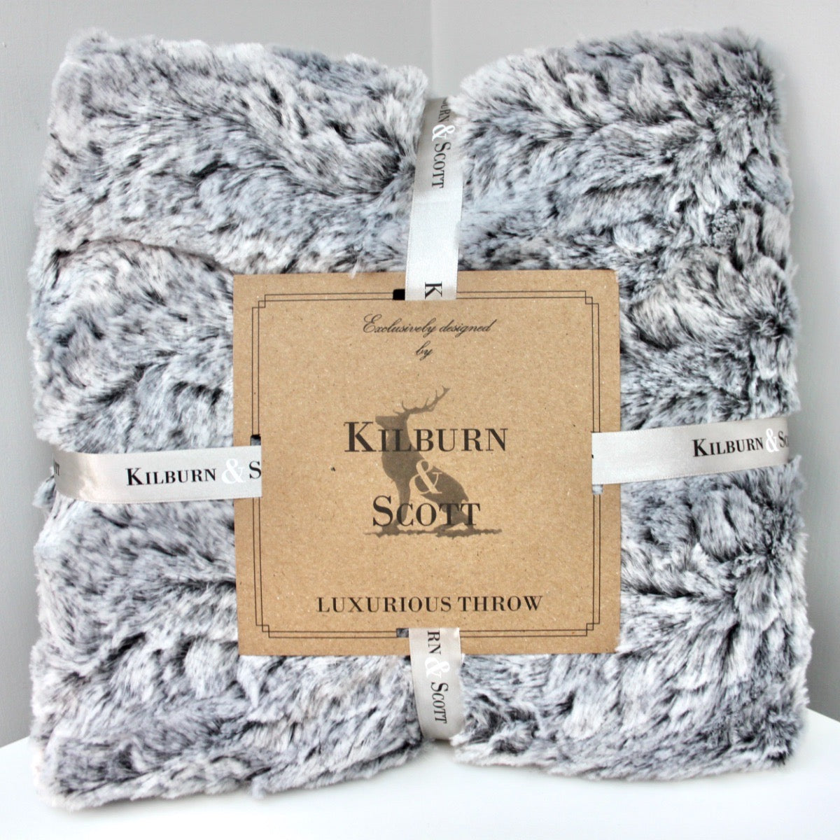 Silver Luxurious Faux Fur Throw